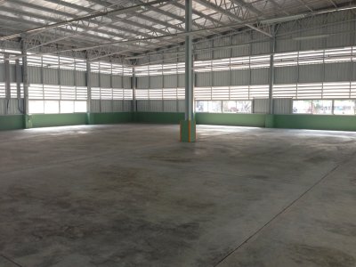 สร้างโรงงาน